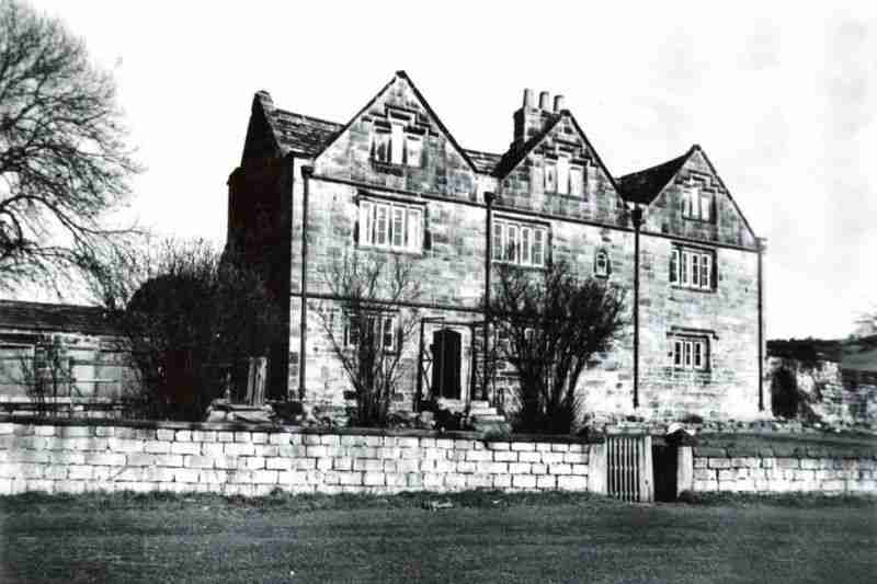 Old Irish manor